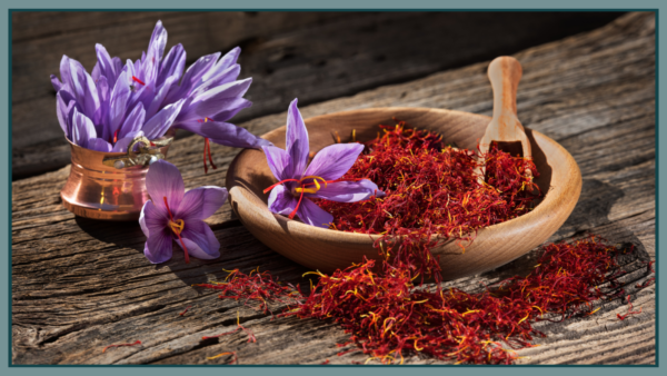 Saffraan-theerecepten voor koude dagen